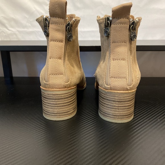 Blowfish‎ Malibu Beam Chelsea Boots Sz 8 Brown Suede Casual Block Heels - Picture 4 of 8